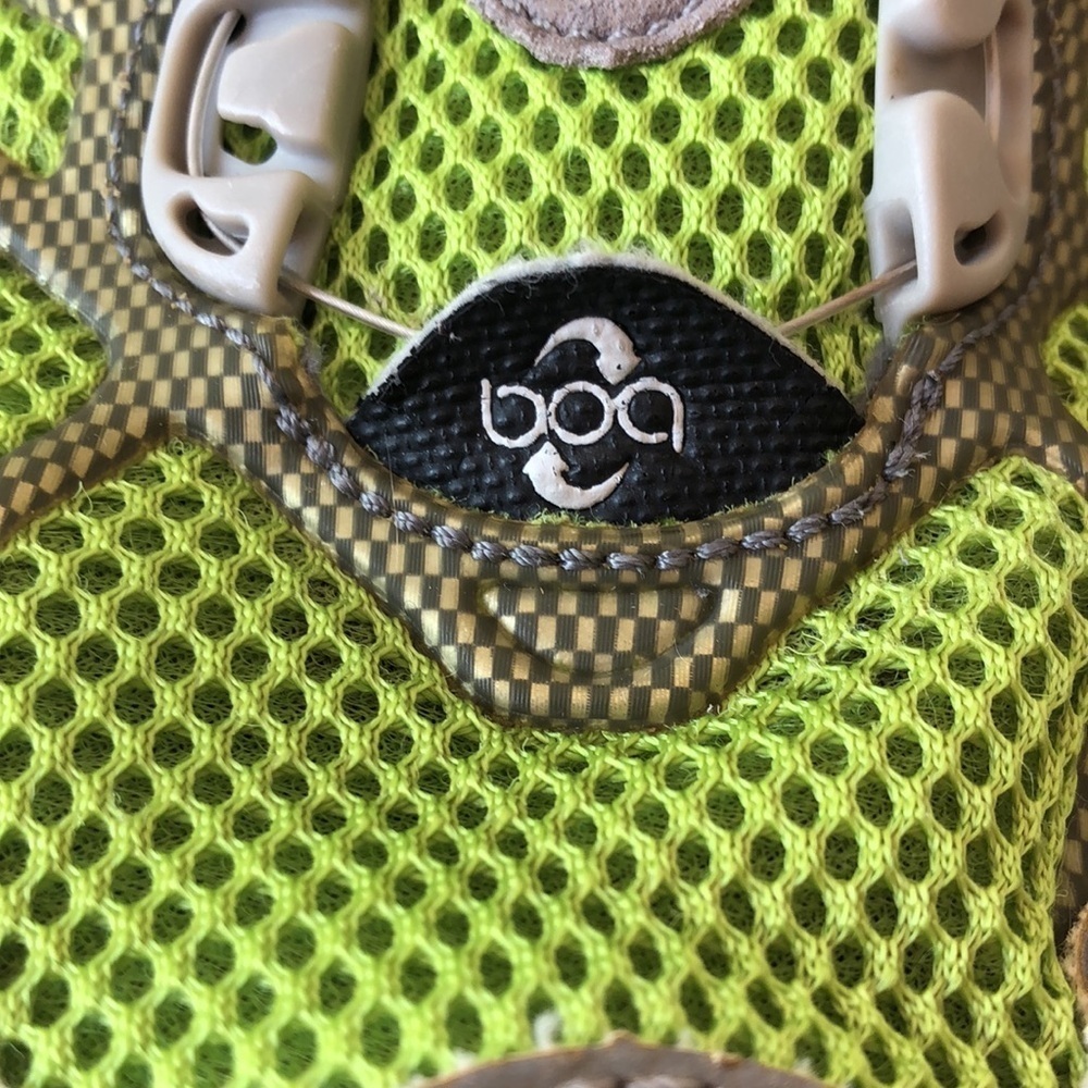 The north face women’s boa technology shoes white adjustable strap. - Picture 4 of 15